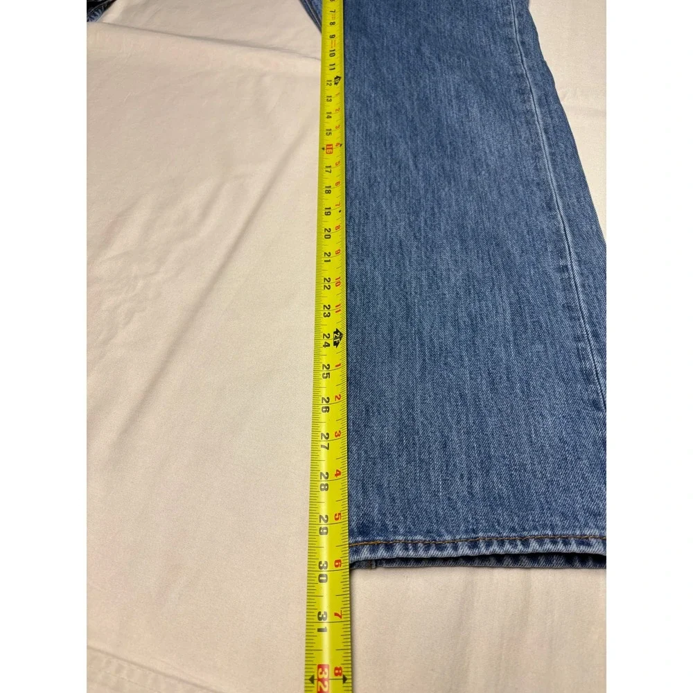 Levis 501 Original Fit Jeans Mens 33x30 Blue Medium Wash Straight Leg Button Fly